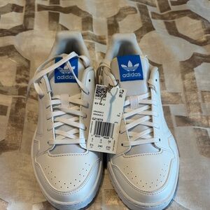Adidas Men's White and Blue Sneakers